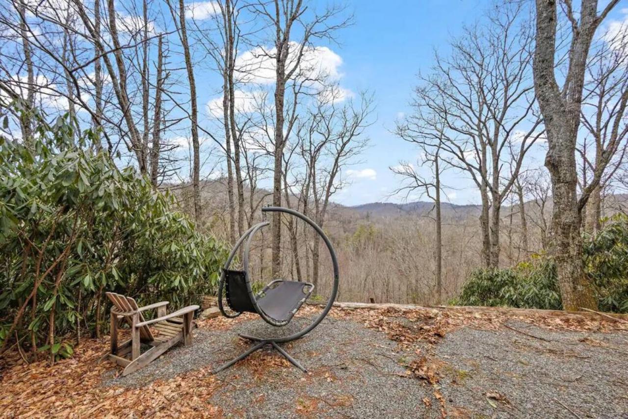 Classic Log Cabin With Fireplace On Quiet River Blowing Rock Bagian luar foto